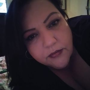 Meet your Posher, Noelia